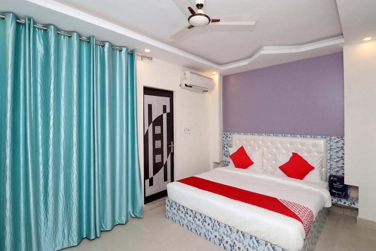Oyo 25130 Hotel Royal Inn Yeni Delhi Dış mekan fotoğraf