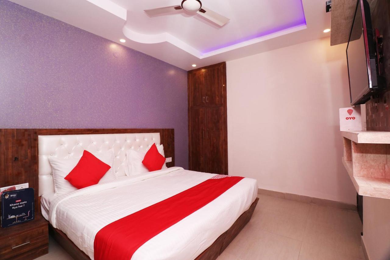 Oyo 25130 Hotel Royal Inn Yeni Delhi Dış mekan fotoğraf
